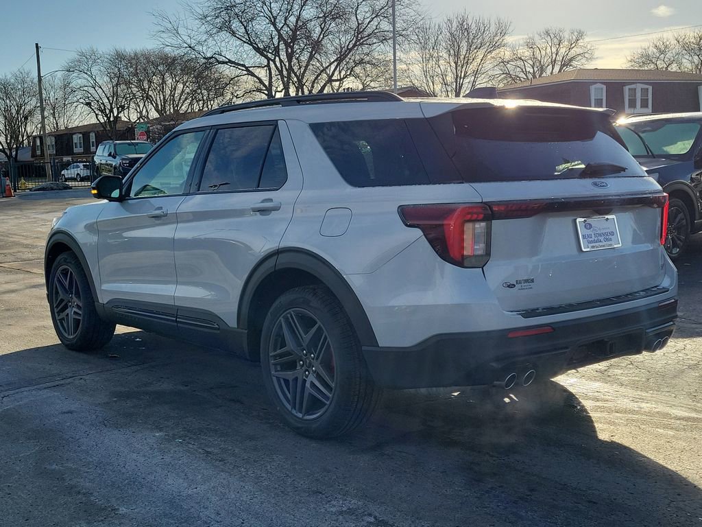 New 2026 Ford Explorer ST w/ Sun And Sound Package image 6