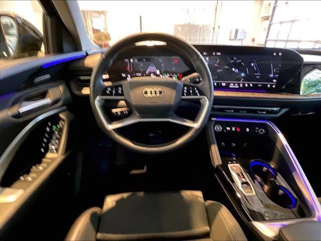 Used 2025 Audi Q5 Premium Plus w/ Premium Plus AWD/4WD image 13