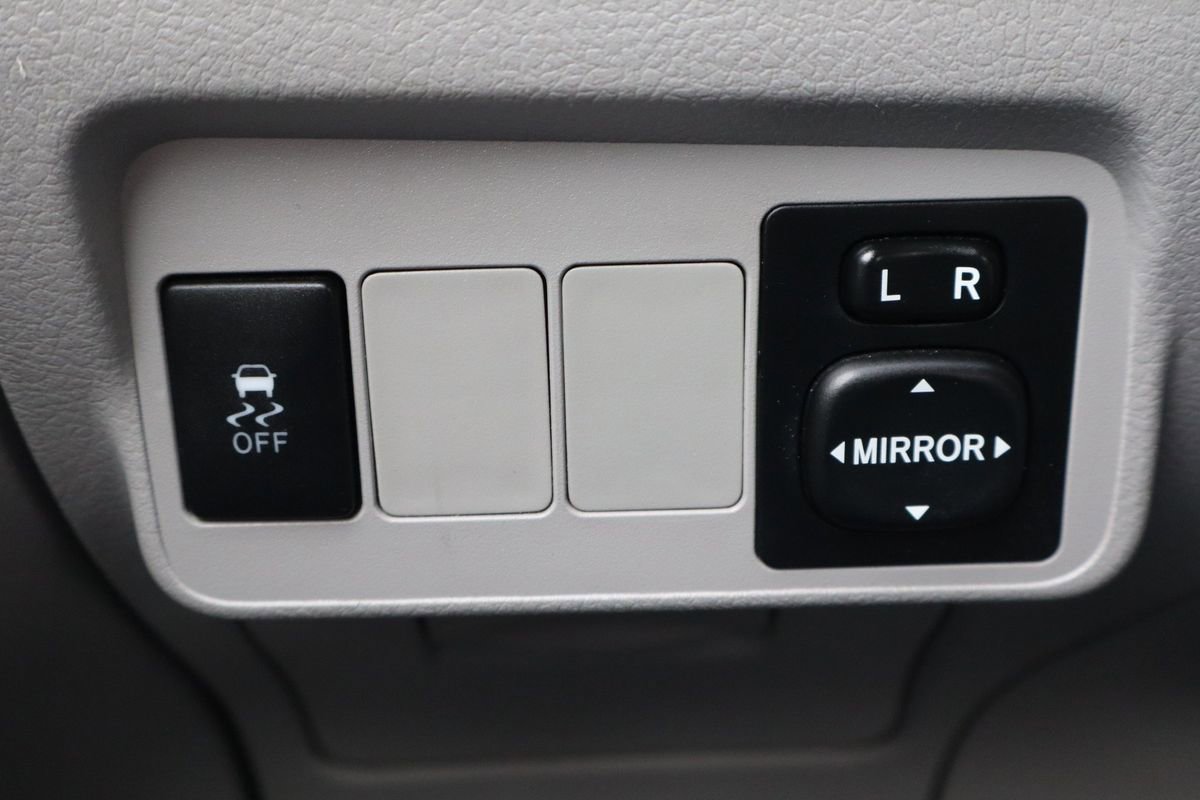 Used 2013 Toyota Corolla LE w/ Protection Pkg image 28