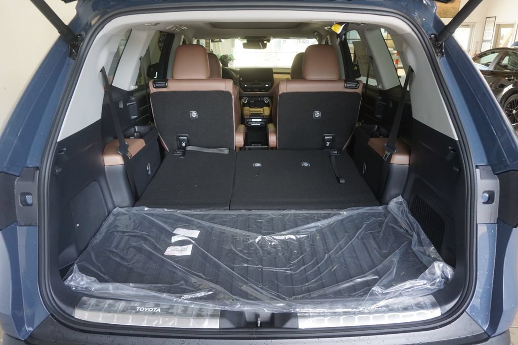New 2026 Toyota Grand Highlander AWD image 22