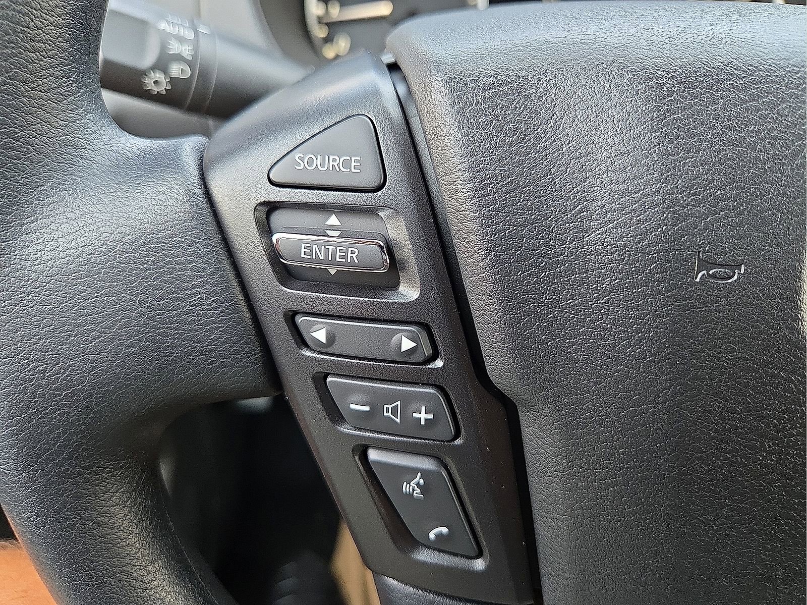 New 2026 Nissan Frontier SV w/ Tow Package AWD/4WD image 22