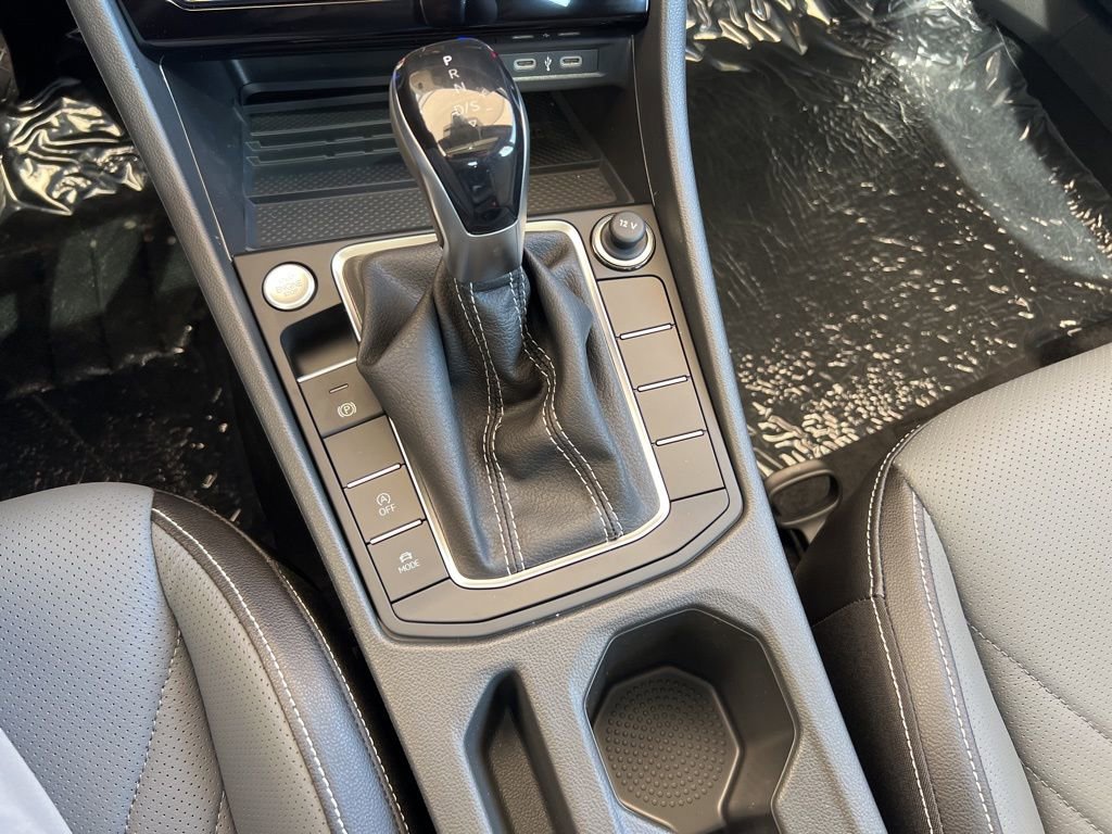 New 2025 Volkswagen Jetta SEL image 33