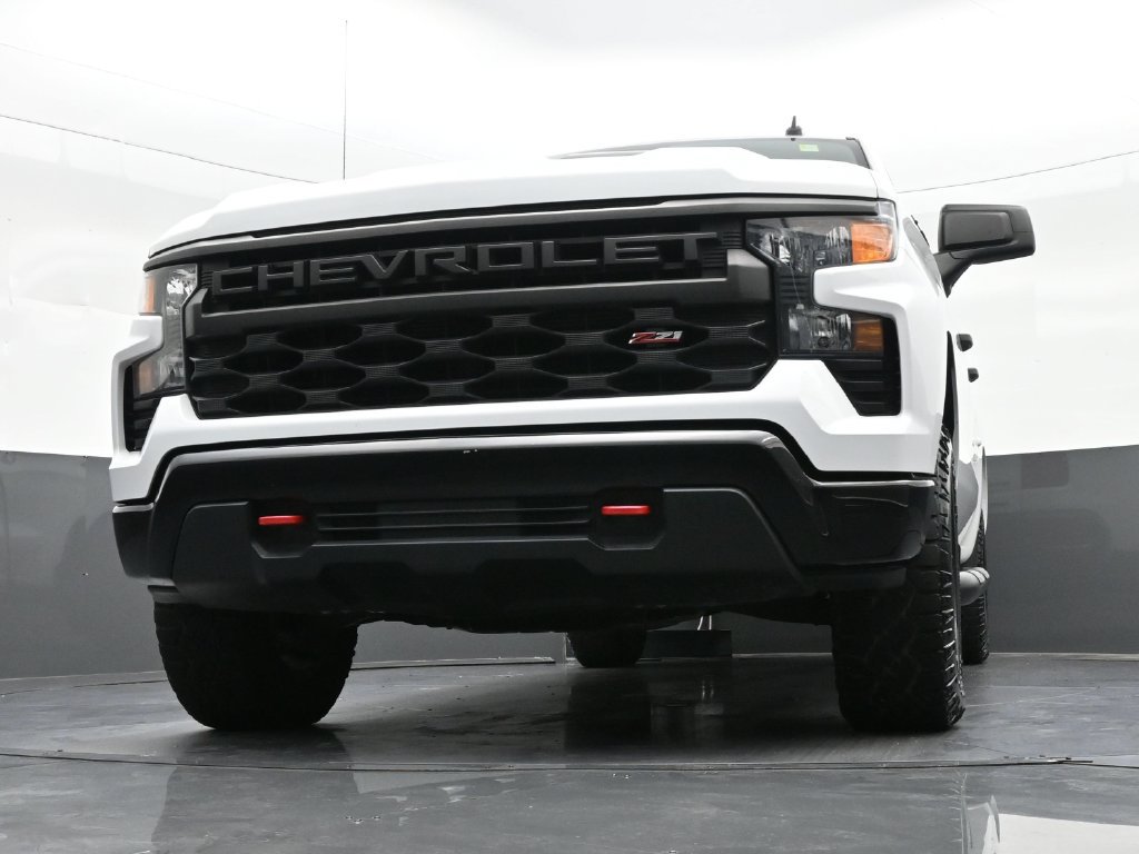 Used 2023 Chevrolet Silverado 1500 Custom Trail Boss w/ LPO, Dark Essentials Package AWD/4WD image 30