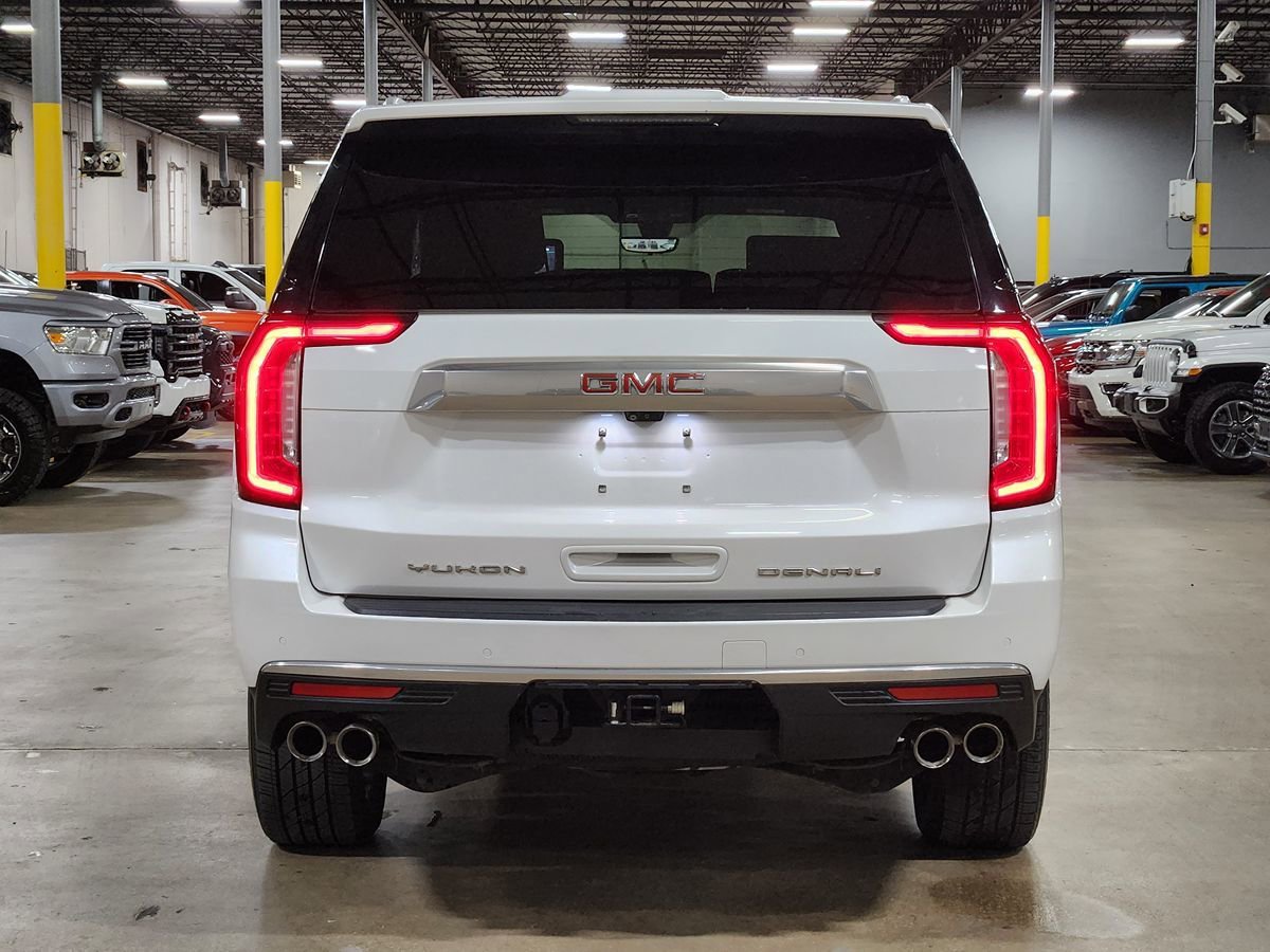 Used 2021 GMC Yukon XL Denali w/ Denali Premium Package RWD image 10