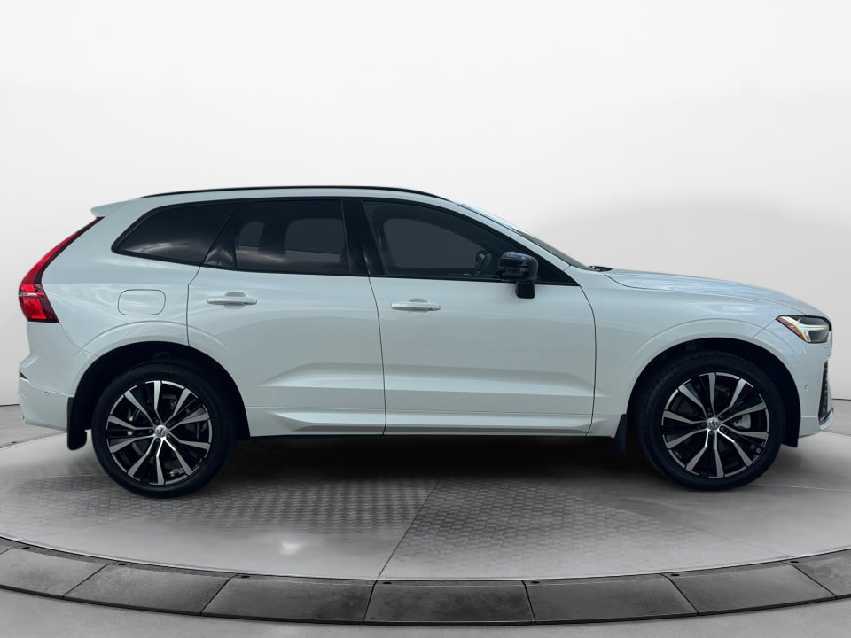 Certified 2024 Volvo XC60 B5 Ultimate AWD/4WD image 8