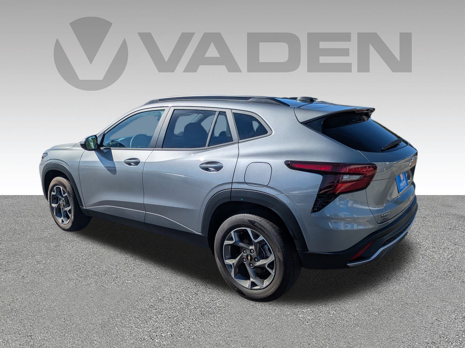 New 2025 Chevrolet Trax LT w/ Driver Confidence Package FWD image 28
