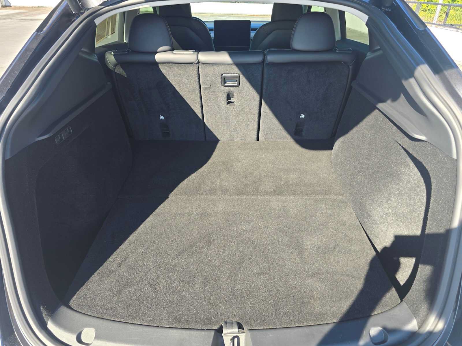 Used 2025 Tesla Model Y Long Range RWD image 14