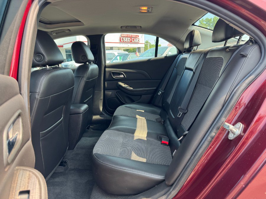 Used 2015 Chevrolet Malibu LT FWD image 16