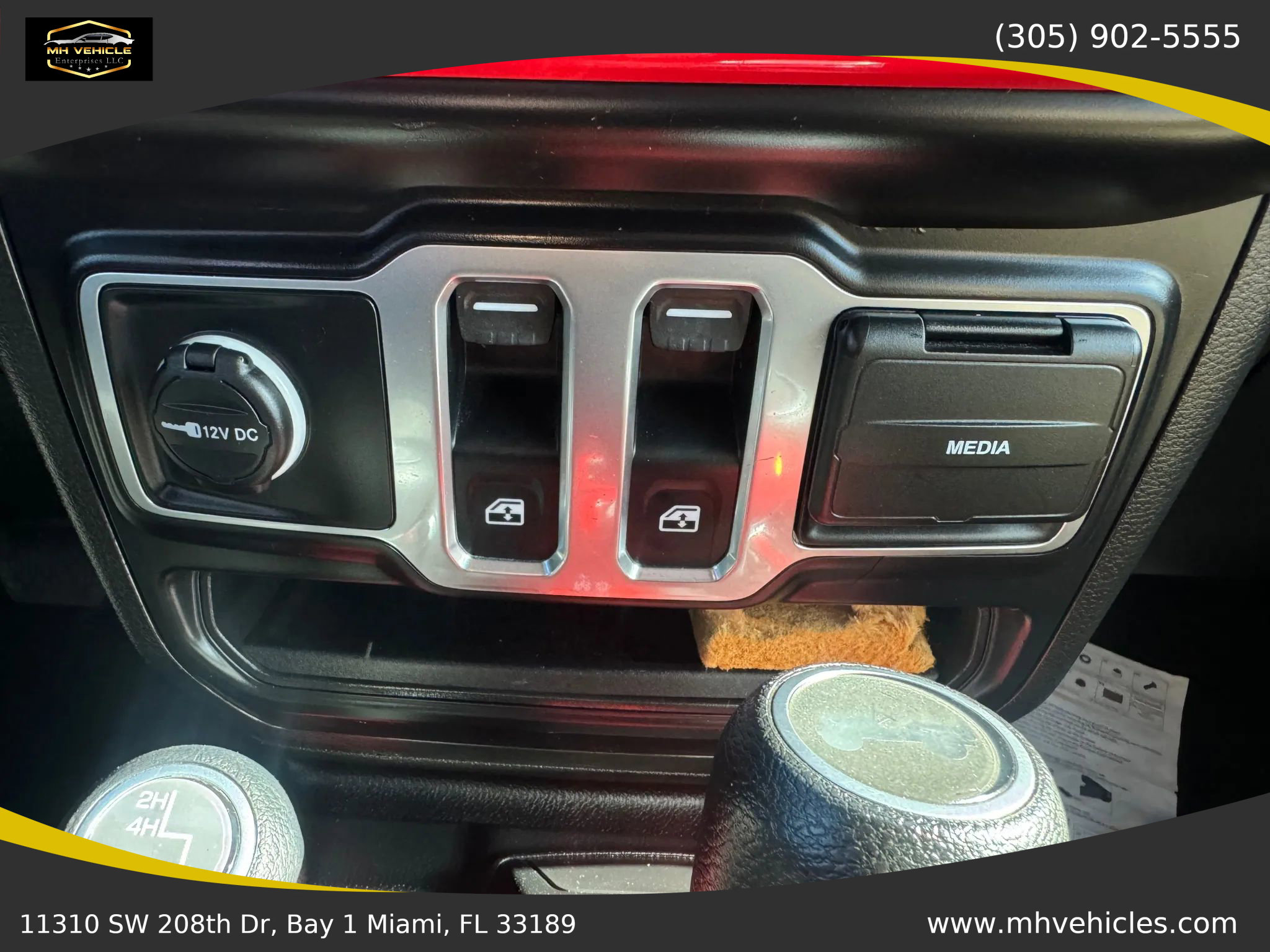 Used 2023 Jeep Wrangler Sport image 30