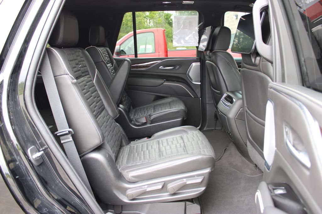 Certified 2022 Cadillac Escalade Sport Platinum AWD/4WD image 55