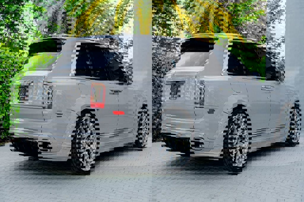 Used 2021 Rolls-Royce Cullinan Sport Utility image 23