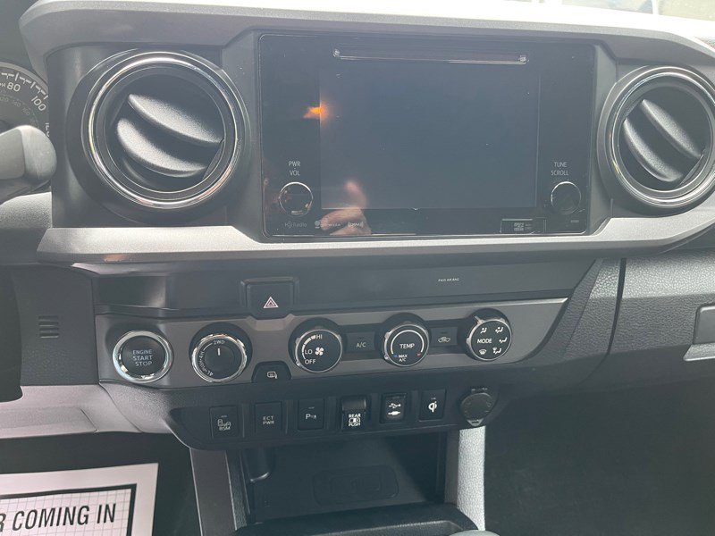 Used 2019 Toyota Tacoma 4x4 Double Cab image 15