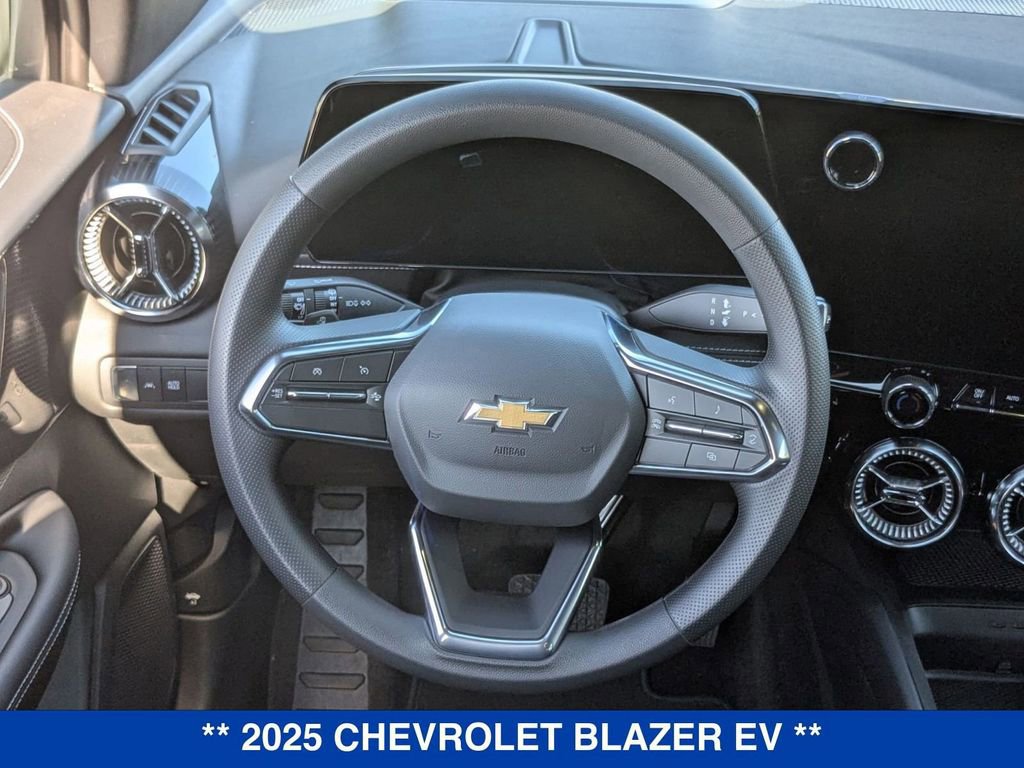 New 2025 Chevrolet Blazer EV LT image 16