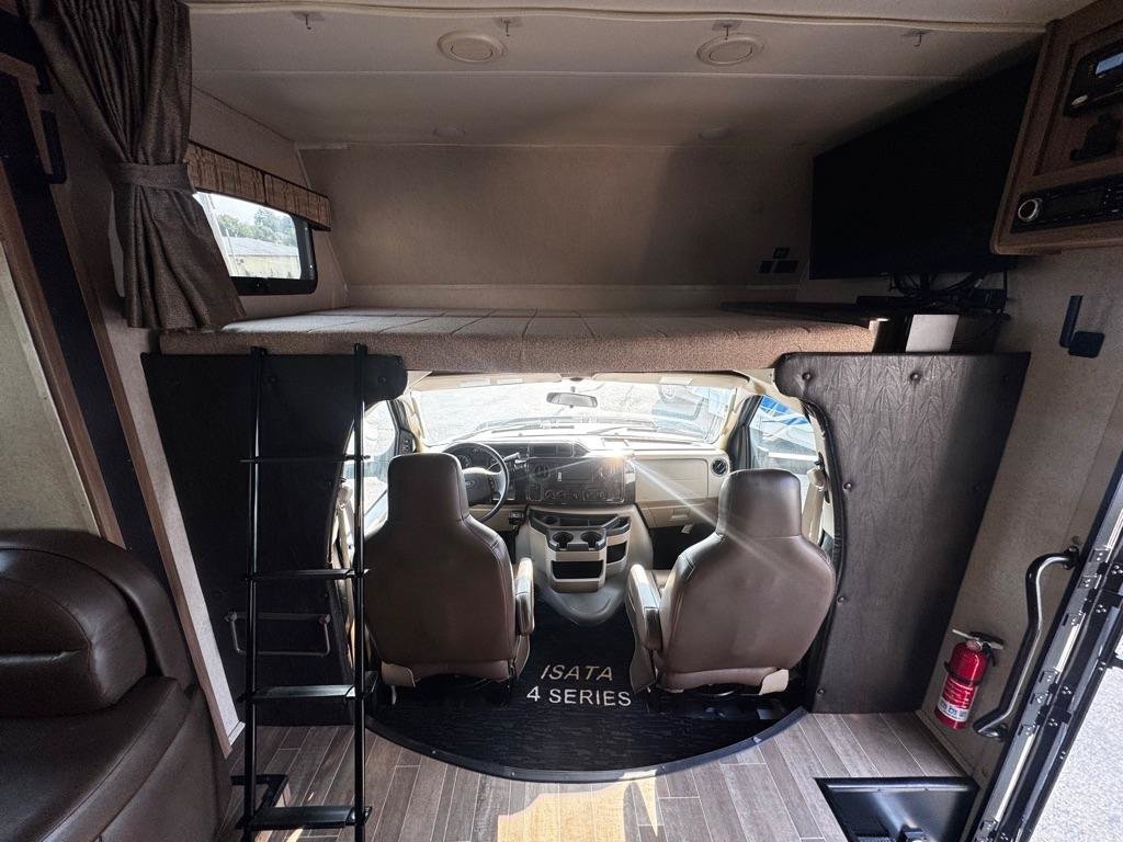 Used 2017 Ford E-450 and Econoline 450 Super Duty w/ Motorhome Prep Package RWD image 24
