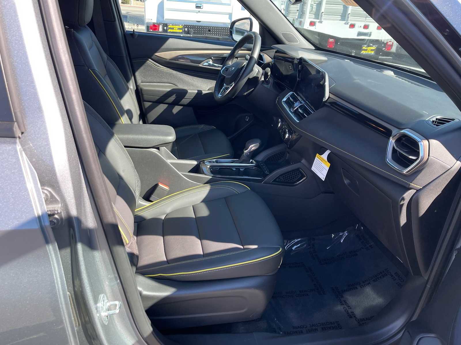 Used 2025 Chevrolet TrailBlazer ACTIV w/ Convenience Package image 9