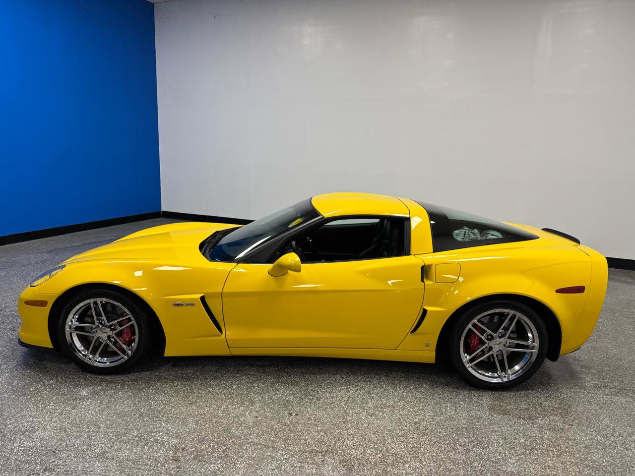 Used 2008 Chevrolet Corvette Z06 w/ Preferred Equipment Group image 6