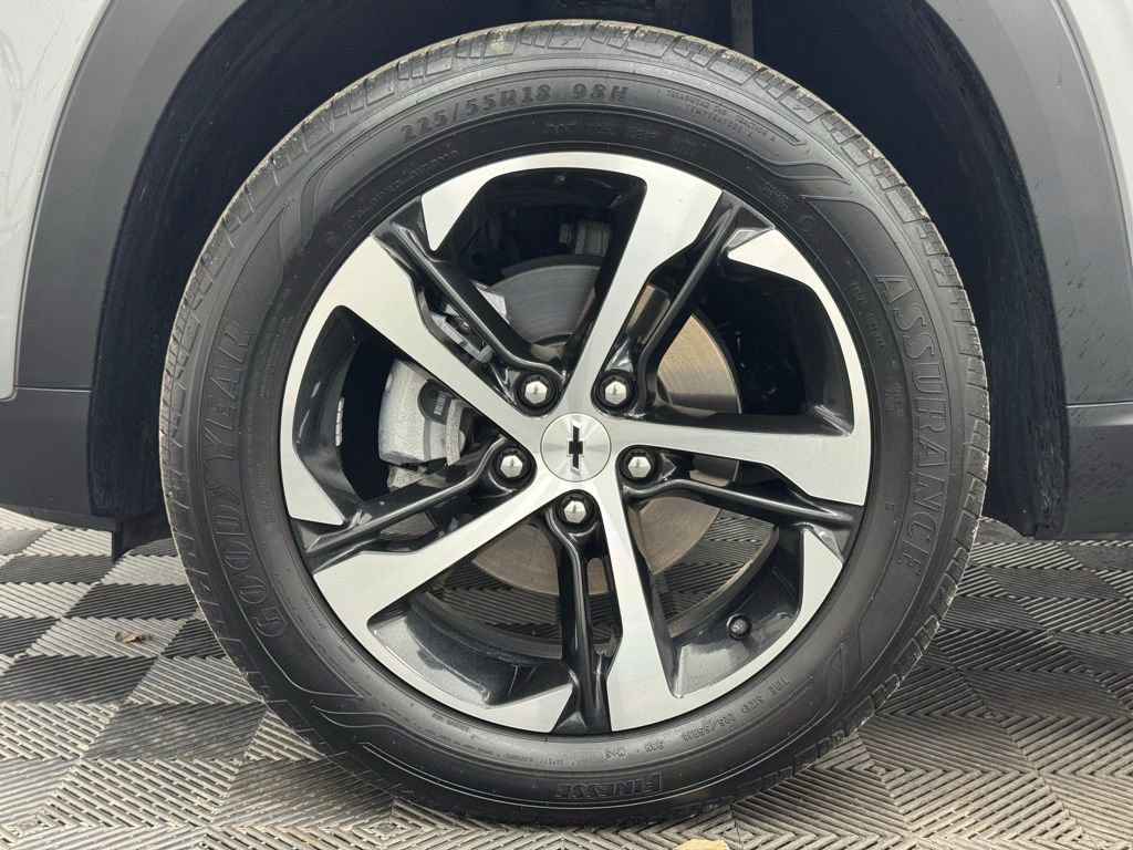 Used 2024 Chevrolet Trax RS image 13