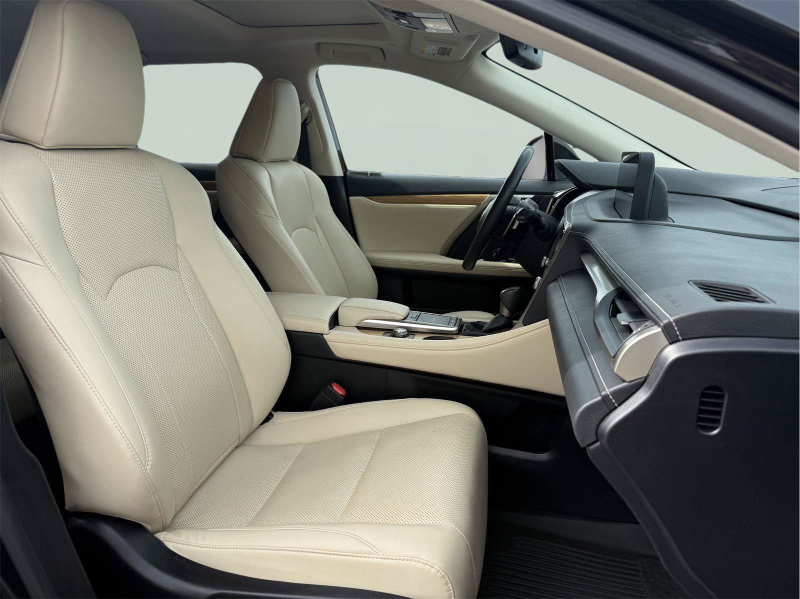 Certified 2022 Lexus RX 350L Premium w/ Premium Package AWD/4WD image 13
