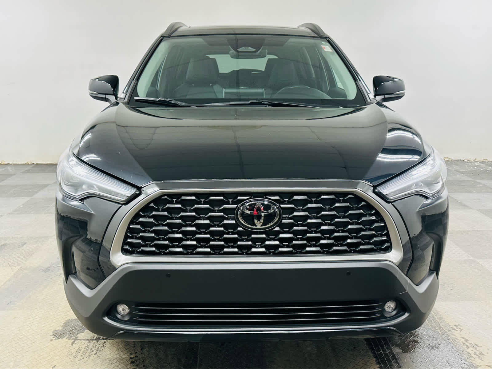 Certified 2023 Toyota Corolla Cross XLE w/ Convenience Package image 2