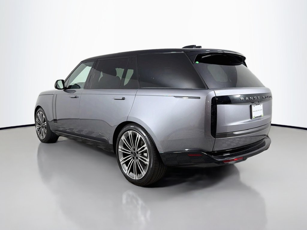 New 2026 Land Rover Range Rover Long Wheelbase SE AWD/4WD image 7