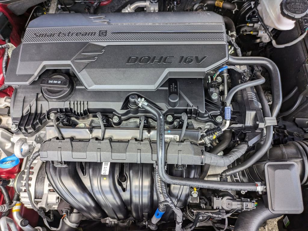 Used 2025 Hyundai Elantra SEL FWD image 34