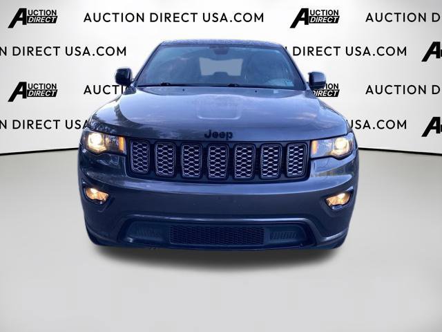 Used 2021 Jeep Grand Cherokee Laredo X AWD/4WD image 2