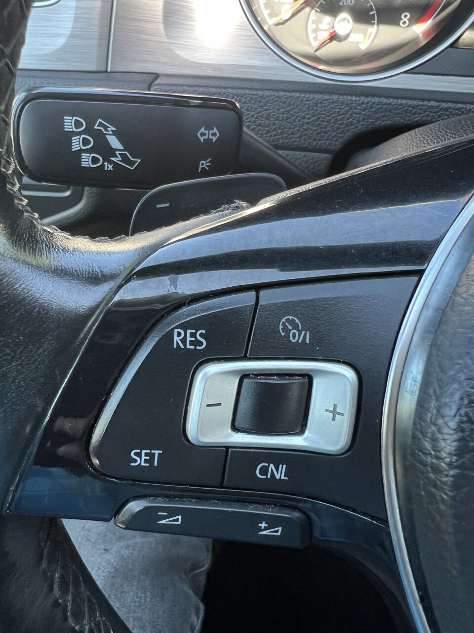 Used 2015 Volkswagen Golf SE image 9