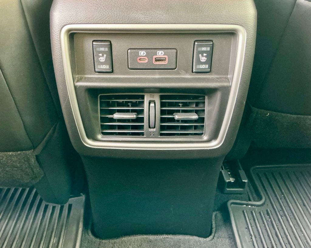 Used 2022 Nissan Murano Platinum w/ Cargo Package image 34