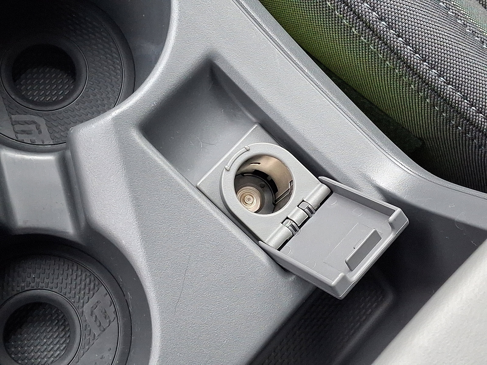 Certified 2025 Subaru Crosstrek 2.0i image 25