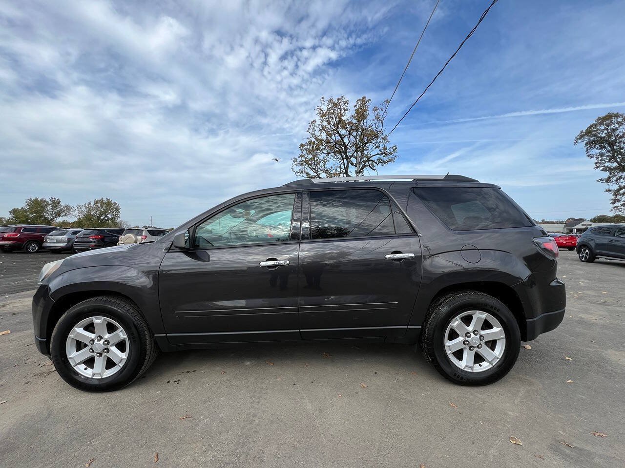 Used 2015 GMC Acadia SLE FWD image 9