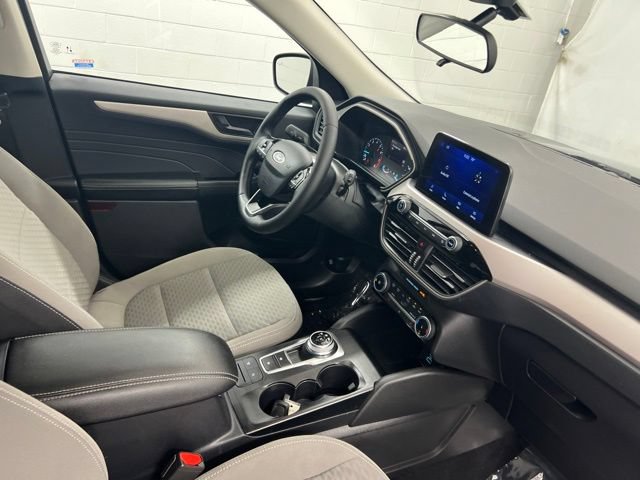 Used 2022 Ford Escape SE w/ Cold Weather Package AWD/4WD image 24