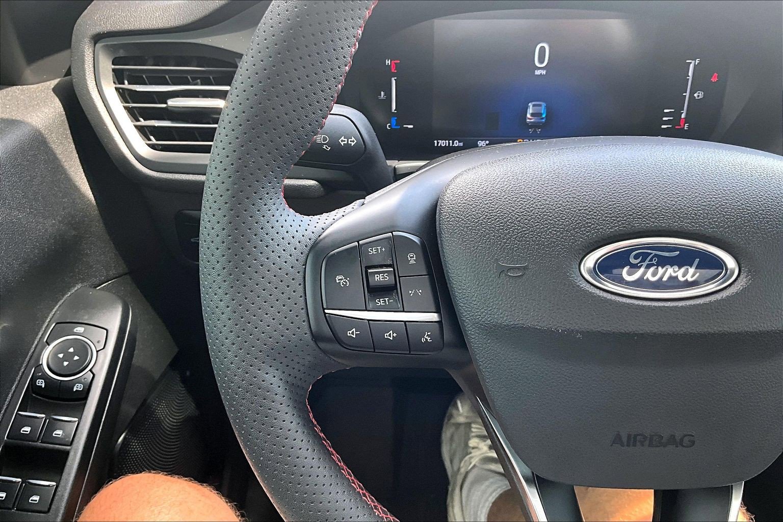 Used 2023 Ford Escape ST-Line w/ Tech Pack #1 FWD image 22