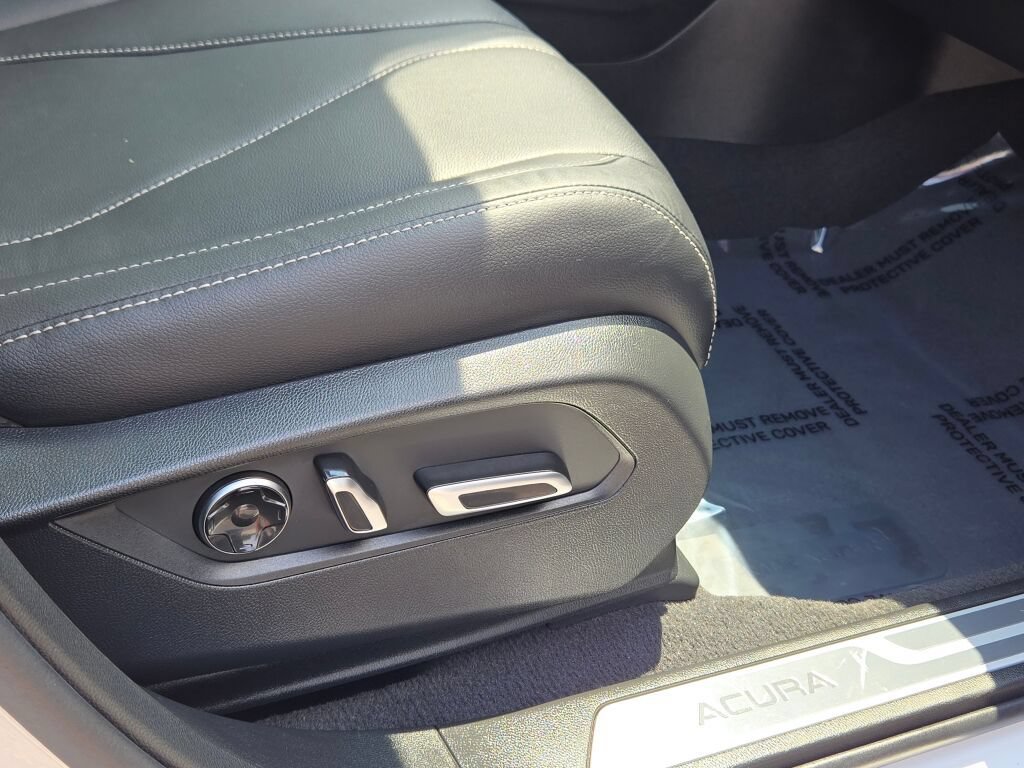 Certified 2025 Acura RDX SH-AWD image 5