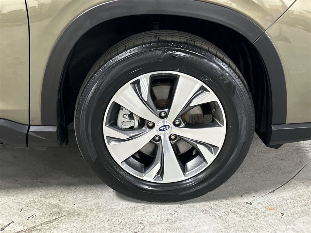 Certified 2022 Subaru Ascent Premium w/ Convenience Package image 13