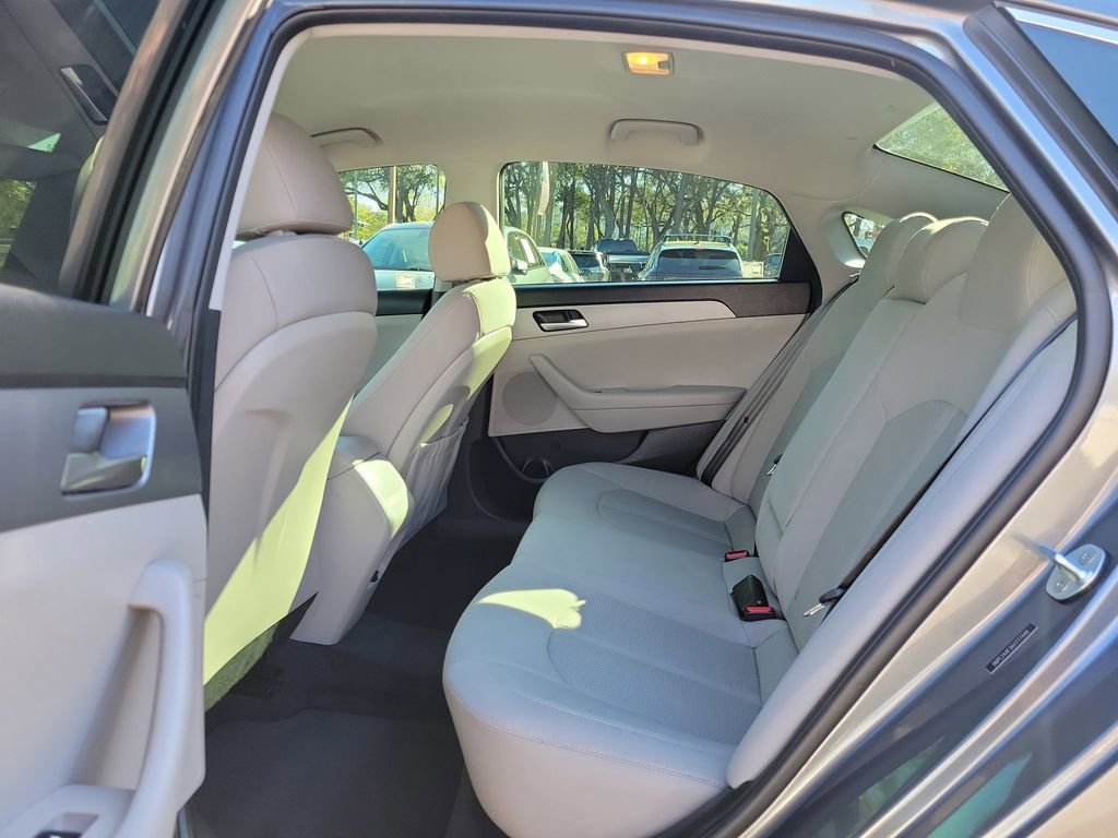 Used 2019 Hyundai Sonata SE image 12