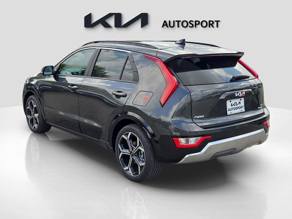 New 2025 Kia Niro EX Touring image 10