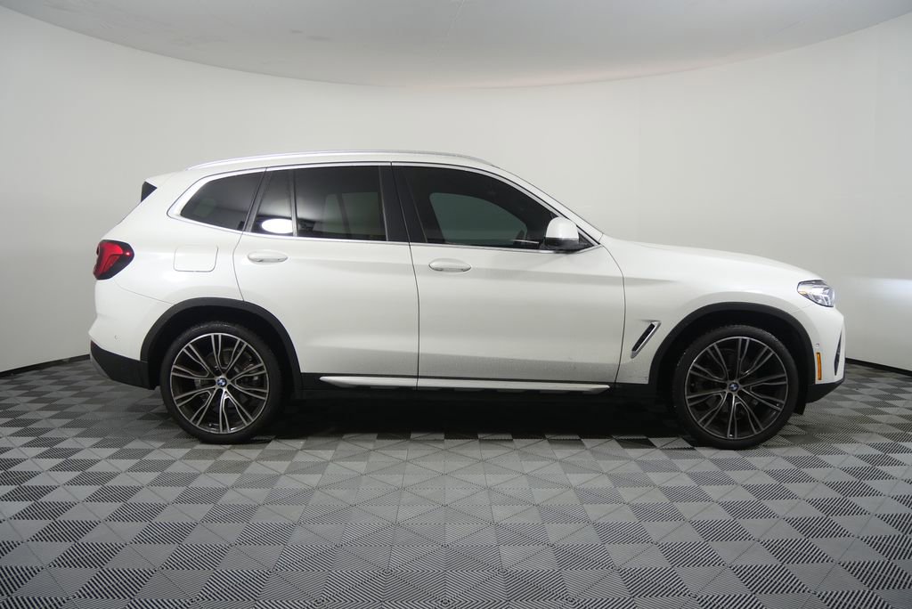 Certified 2024 BMW X3 sDrive30i w/ Premium Package image 2