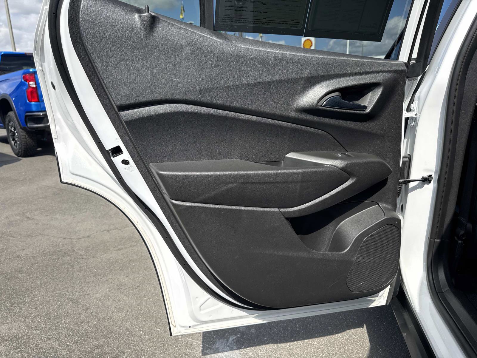 Used 2024 Chevrolet Trax RS w/ Driver Confidence Package image 25