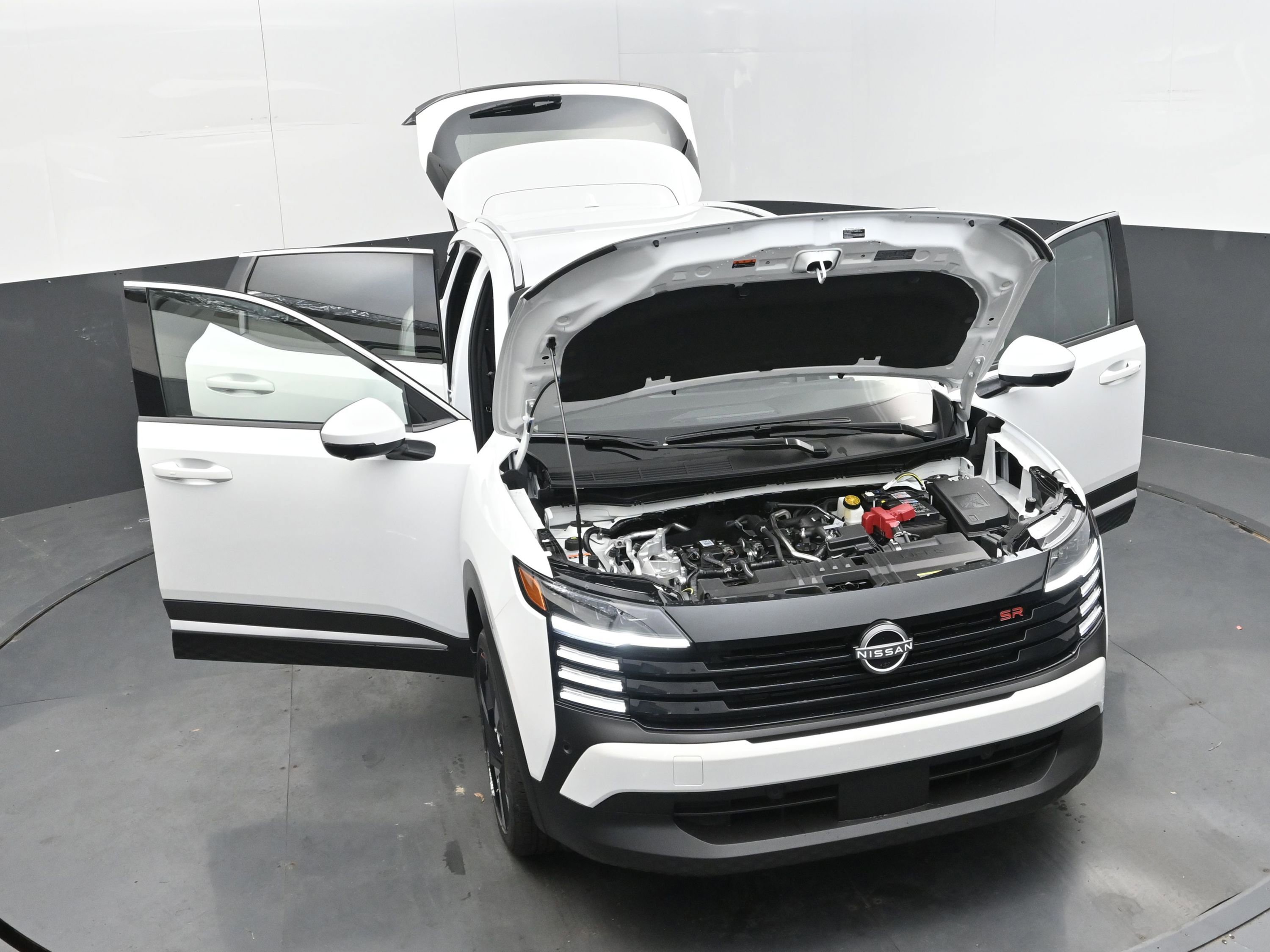 New 2025 Nissan Kicks SR image 39