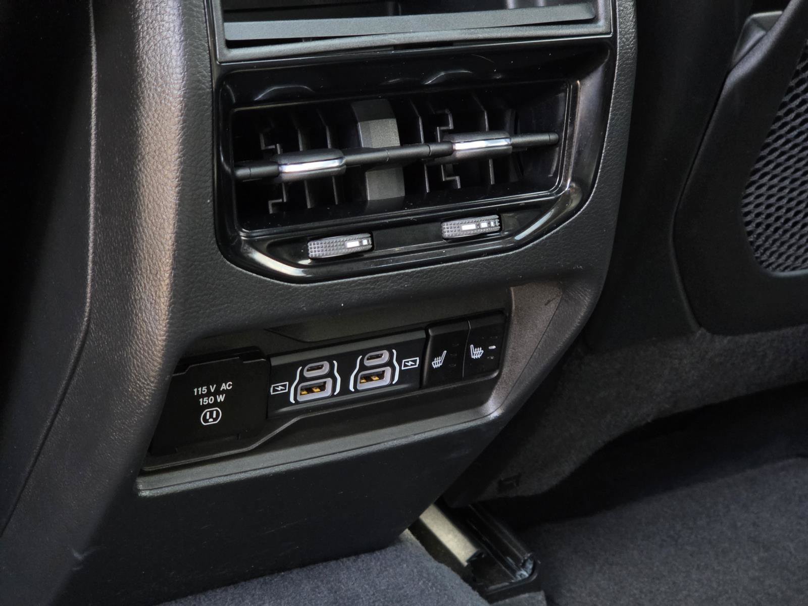 Used 2023 Jeep Grand Cherokee 4WD 4xe w/ Luxury Tech Group II image 17
