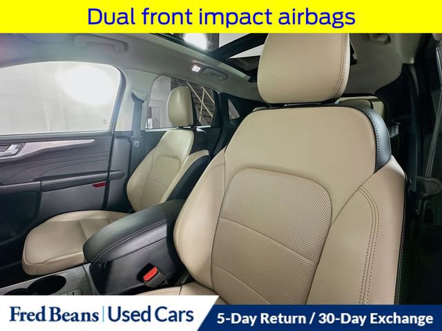 Certified 2022 Ford Escape Titanium w/ Class II Trailer Tow Package AWD/4WD image 27