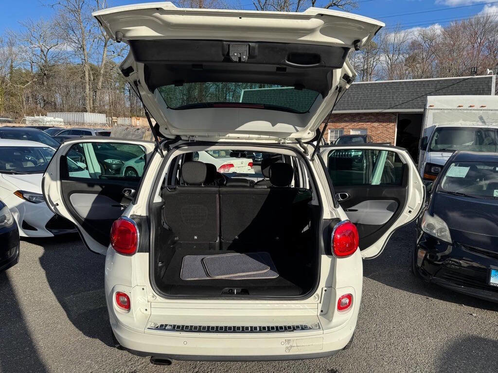 Used 2014 FIAT 500L Easy w/ Popular Equipment Group image 11