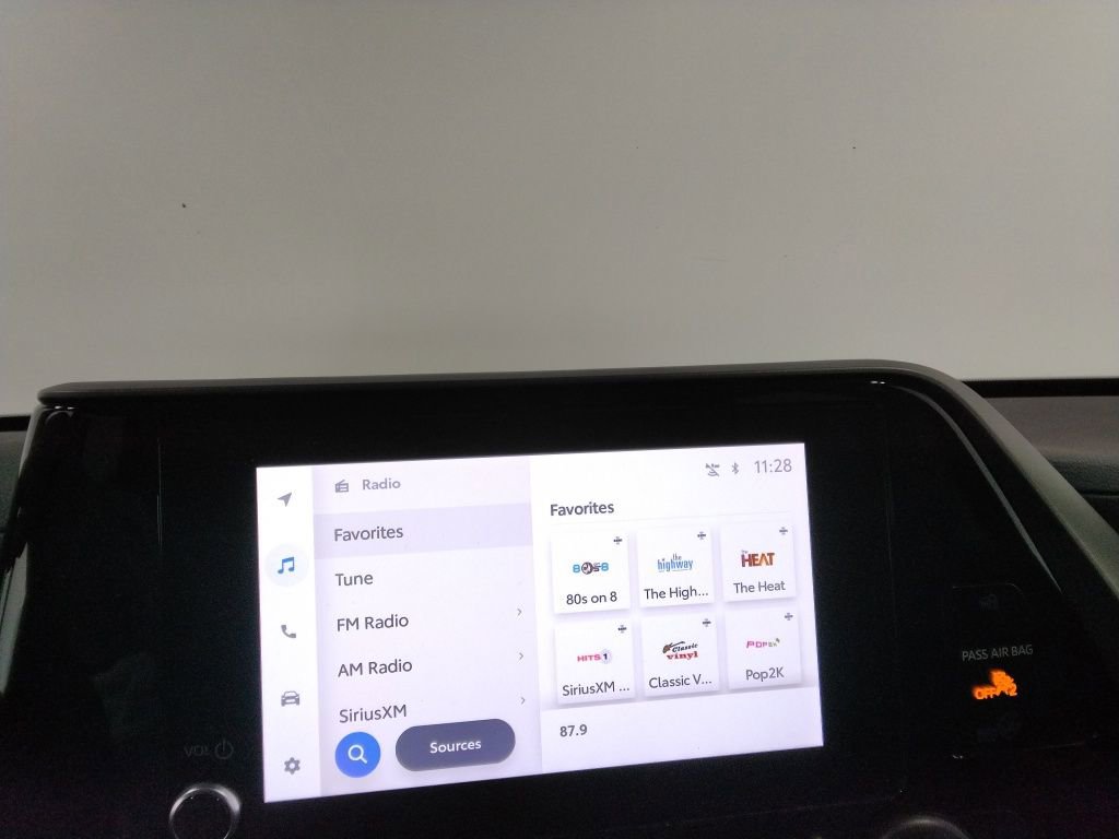 Used 2024 Toyota Highlander LE image 25