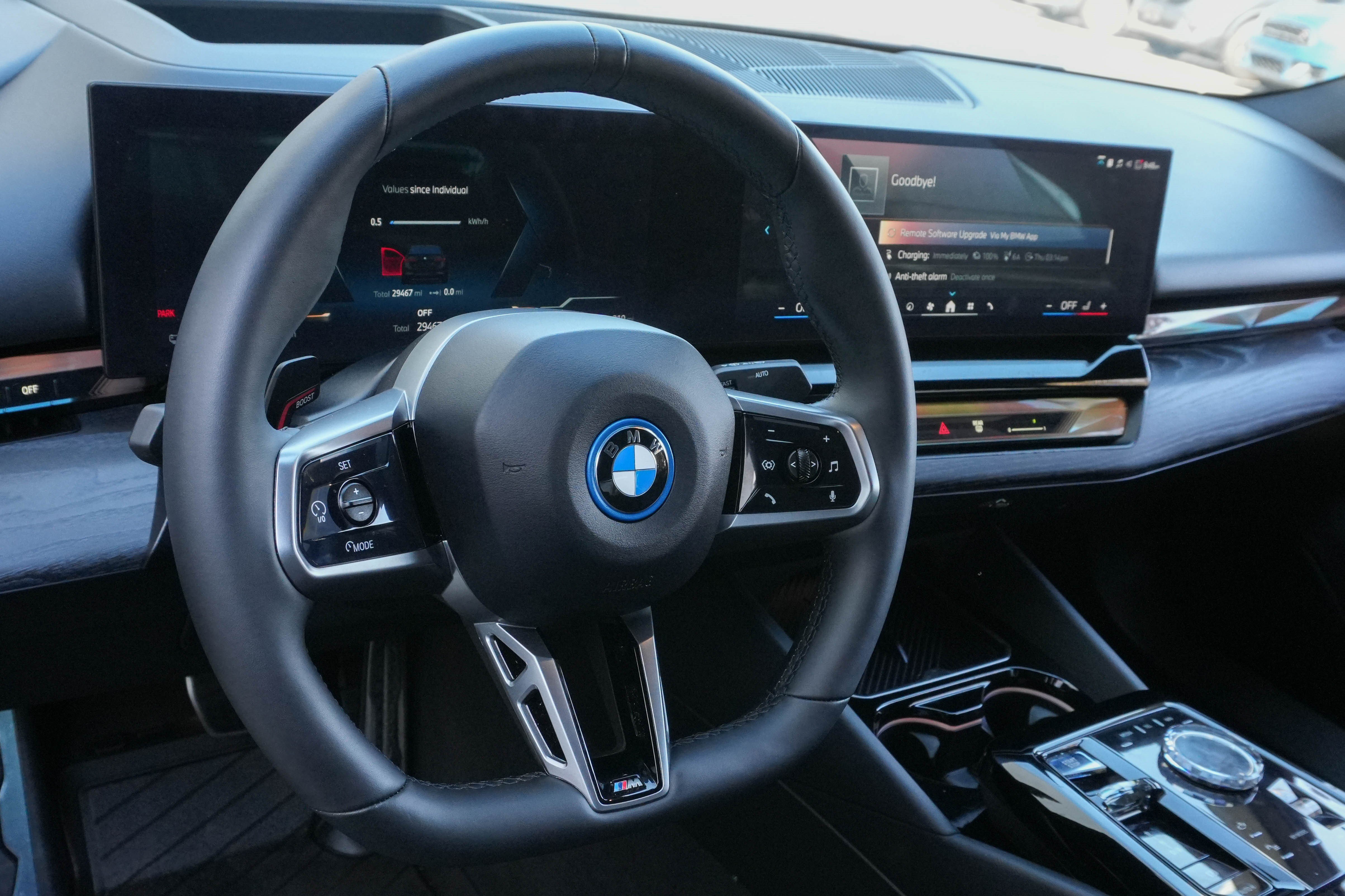 Certified 2024 BMW i5 eDrive40i w/ Executive Package RWD image 10