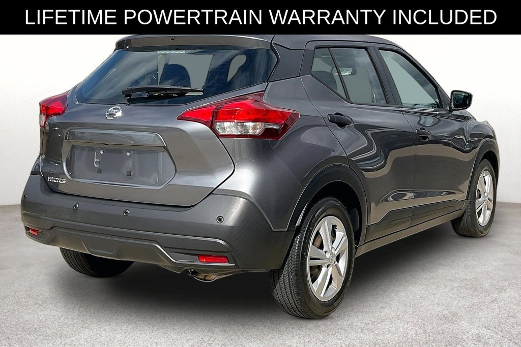Used 2020 Nissan Kicks S FWD image 2