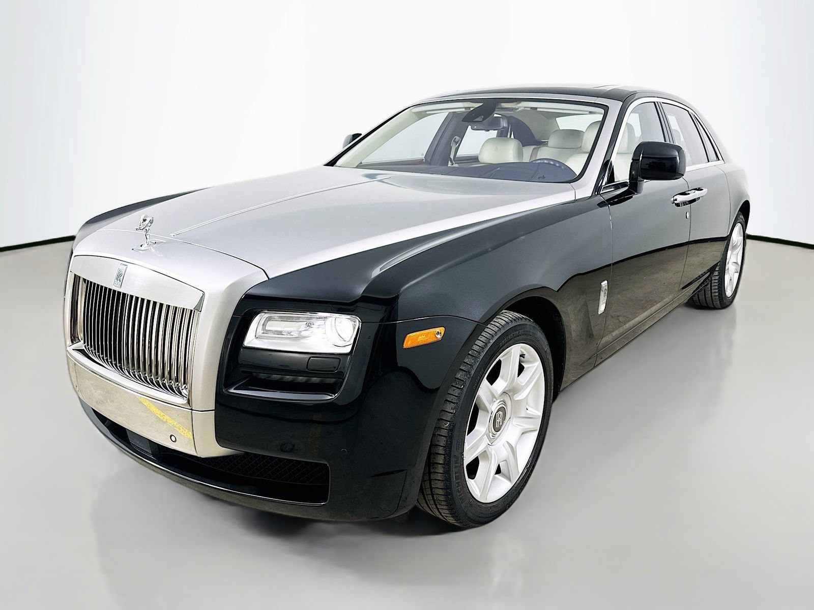 Used 2010 Rolls-Royce Ghost RWD image 1
