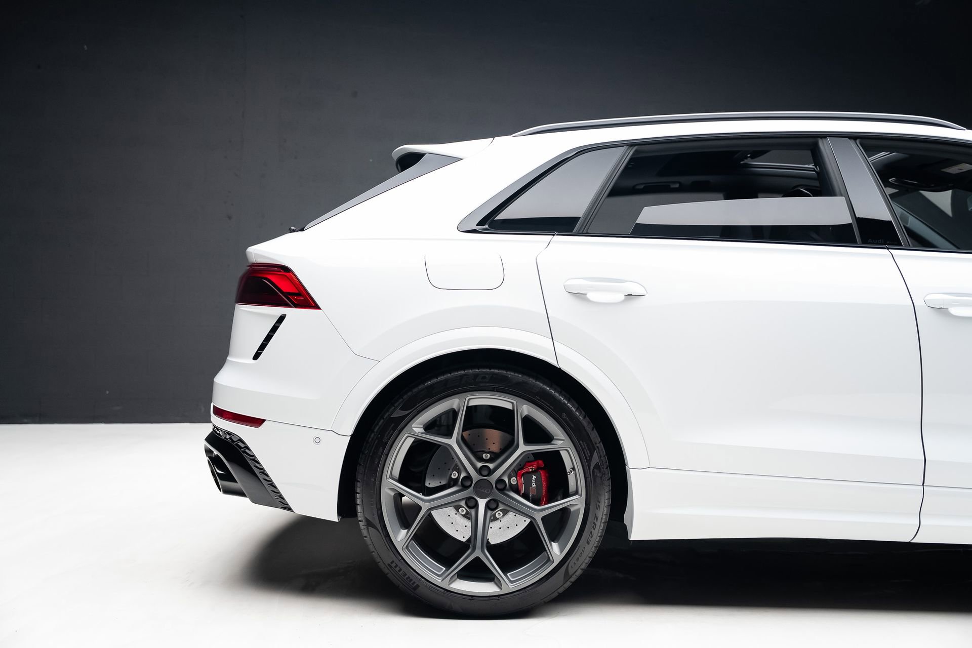Used 2026 Audi RS Q8 performance AWD/4WD image 36