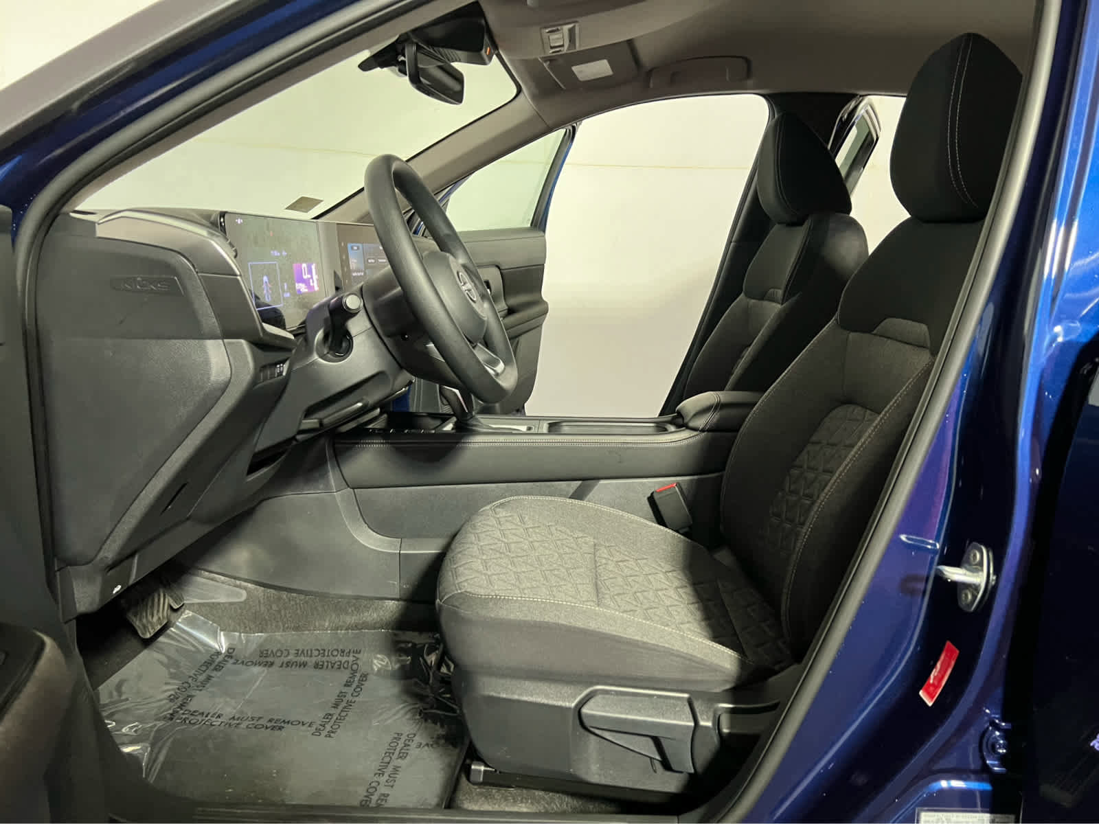Certified 2025 Nissan Kicks SV w/ Illumination Package AWD/4WD image 18