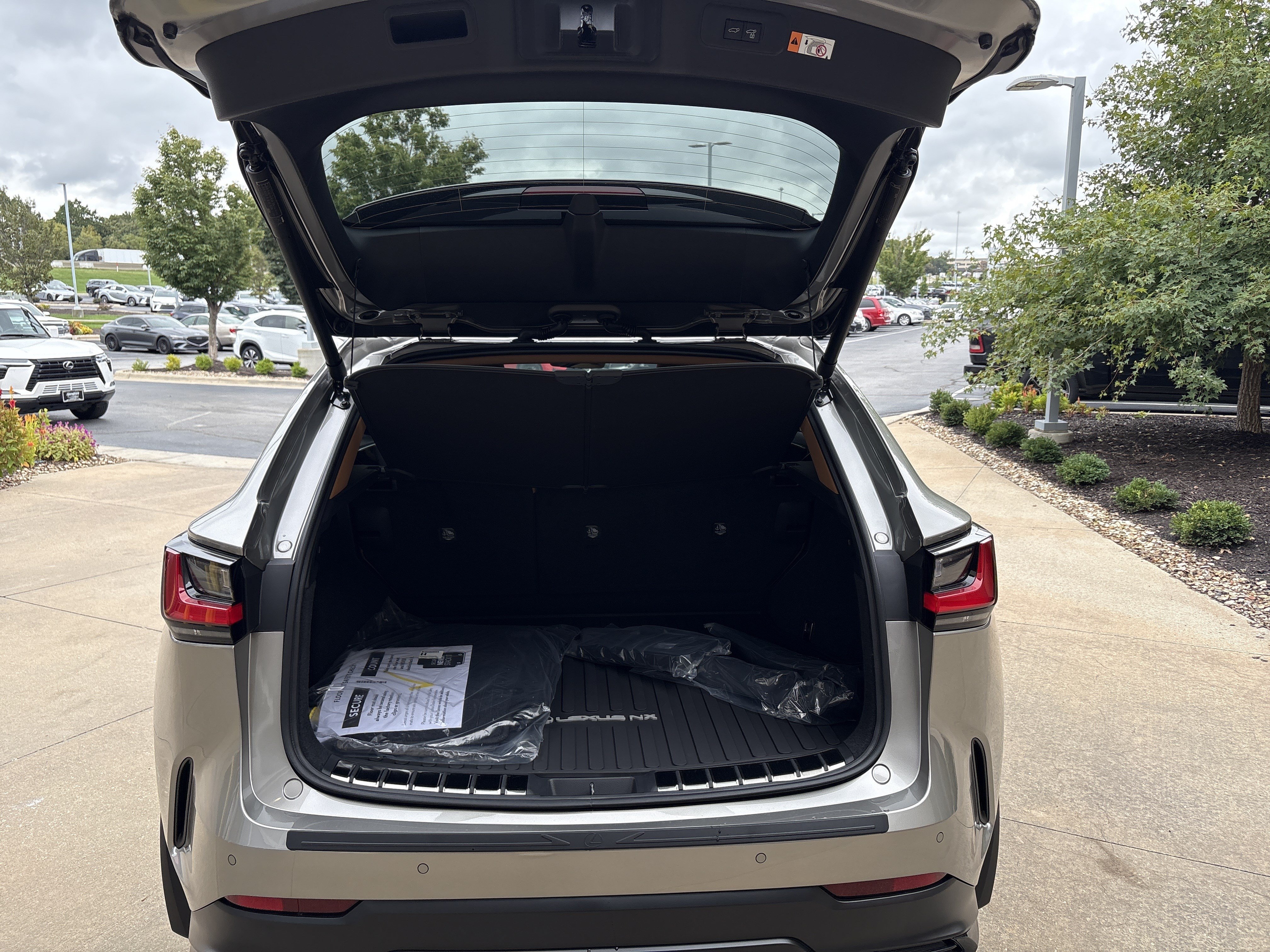 New 2026 Lexus NX 350 AWD w/ Accessory Package (2T) image 33
