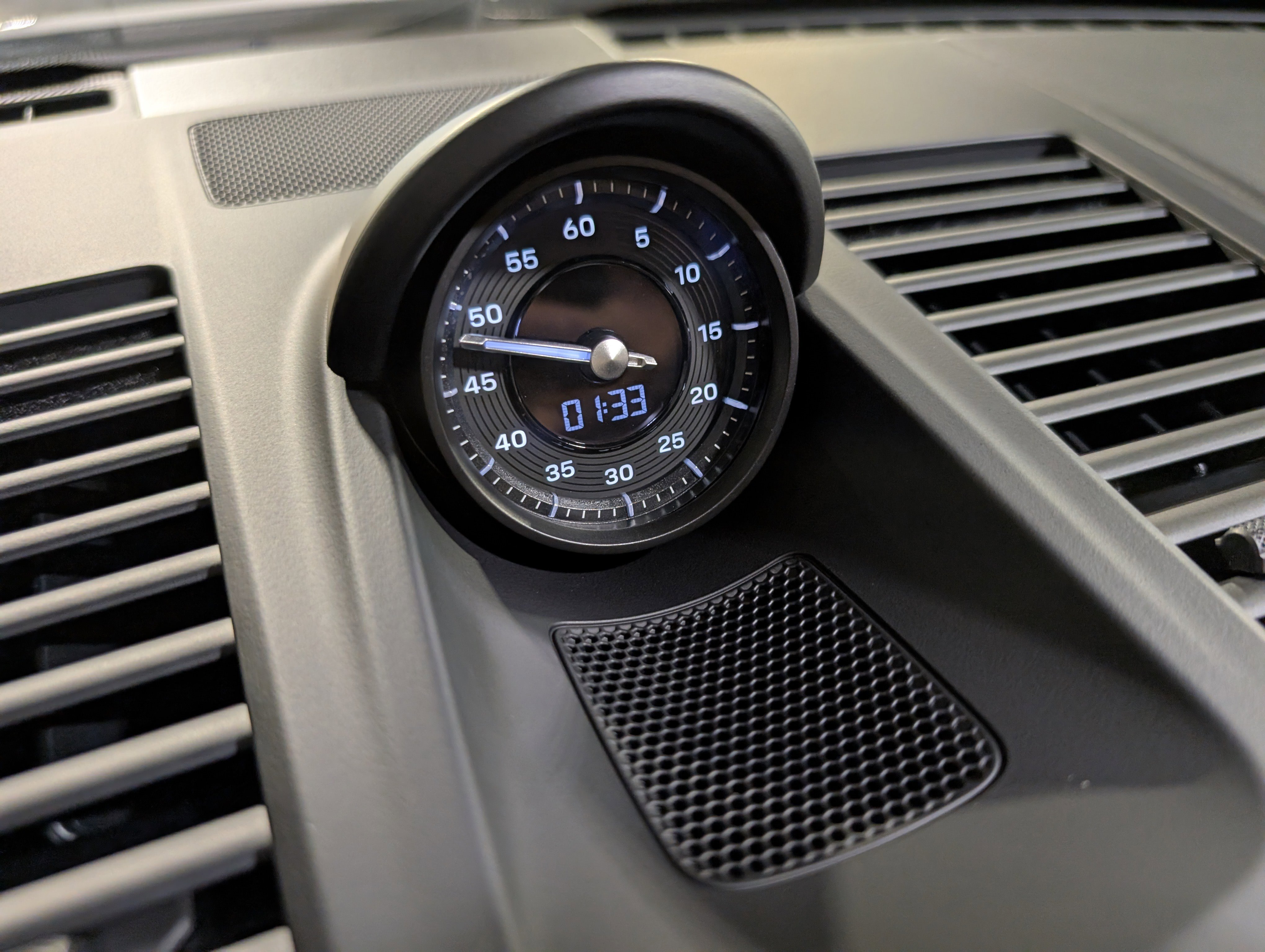 Used 2023 Porsche 911 Targa 4 GTS image 39